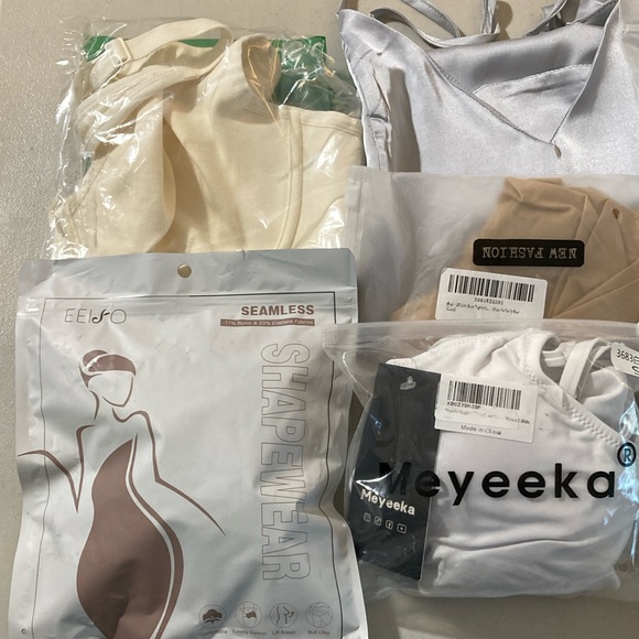 8 piece resellers Women's under garment/Shape-wear bundle, Mixed sizes - Picture 2 of 3